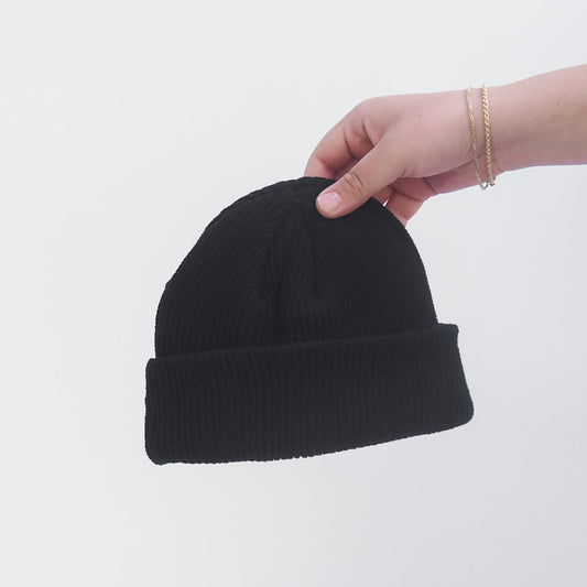 BEANIE - BLACK